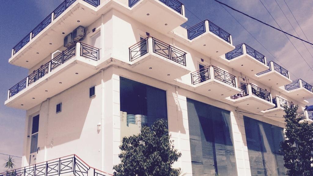 Lovely Apartments Patras Exterior photo